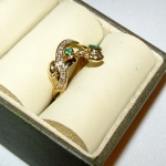 Bague qui continue sa vie avec cette petite évolution, un petit bourgeon supplémentaire...
